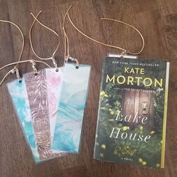 The Lake House book review and bookmark